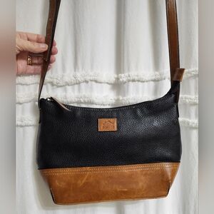 Vintage Roots Black and Tan Crossbody Bag.